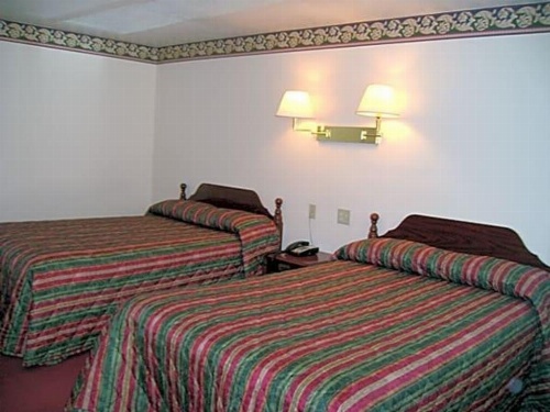 Passport Inn And Suites Chaplin image 13